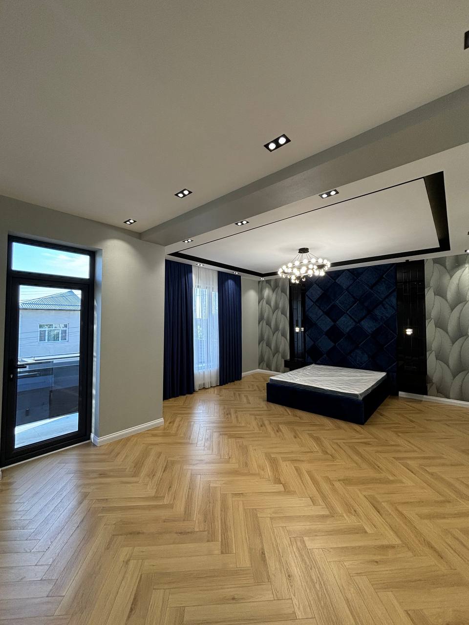 Uzbekistan Vila: Property Rent /Sale 乌兹别克斯坦公寓出售67: Mirzo Ulugbek 4房间 320000$