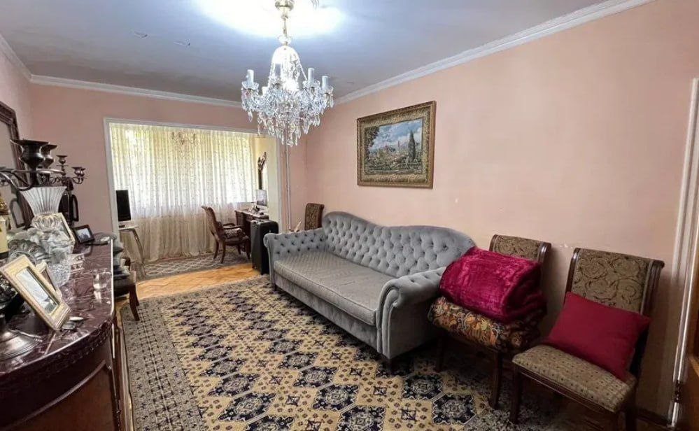 Uzbekistan Vila: Property Rent /Sale 乌兹别克斯坦公寓出售41 : yakkasaroy 2房间 145000$