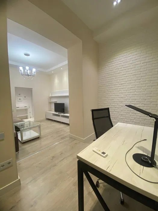 Uzbekistan Vila: Property Rent /Sale 乌兹别克斯坦公寓出租53: Mirabad 1房间 1100$