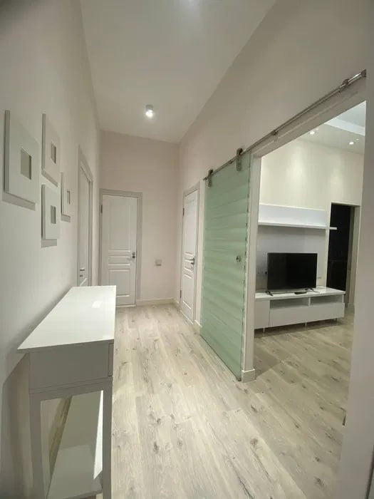 Uzbekistan Vila: Property Rent /Sale 乌兹别克斯坦公寓出租53: Mirabad 1房间 1100$