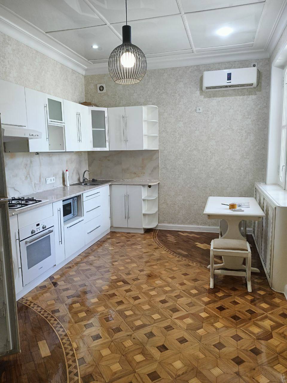 Uzbekistan Vila: Property Rent /Sale 乌兹别克斯坦公寓出租50: 2000$