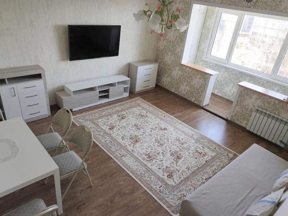 Uzbekistan Vila: Property Rent /Sale 乌兹别克斯坦公寓出租62: Mirabad 1房间 600$