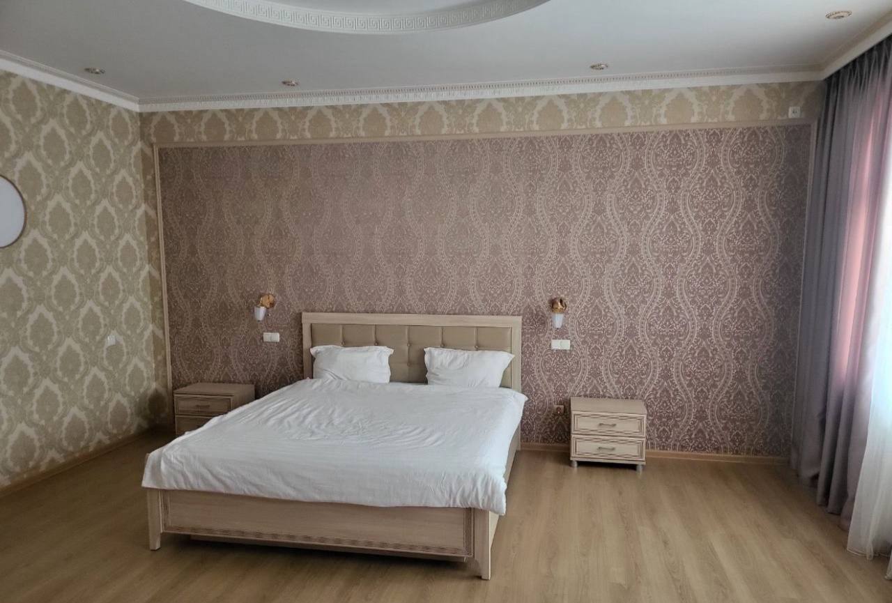 Uzbekistan Vila: Property Rent /Sale 乌兹别克斯坦公寓出租78: Yakkasaray 3000$