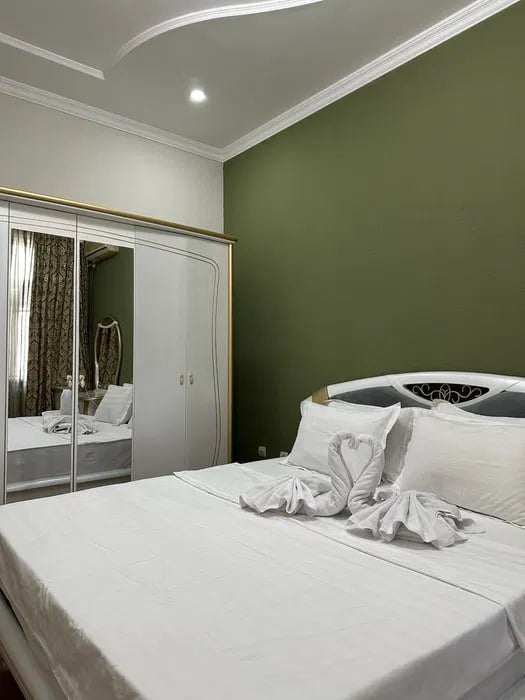 Uzbekistan Vila: Property Rent /Sale 乌兹别克斯坦公寓出租143:Yakkasaray 2800$