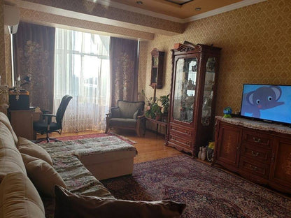 Uzbekistan Vila: Property Rent /Sale  乌兹别克斯坦公寓出售35 :  近机场-3房间6楼115平 155000