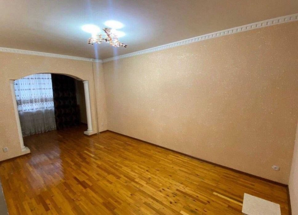 Uzbekistan Vila: Property Rent /Sale  乌兹别克斯坦公寓出售33 :  4房间3楼96平130000