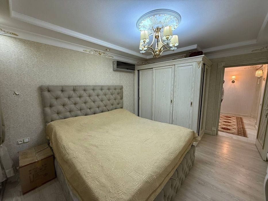 Uzbekistan Vila: Property Rent /Sale  乌兹别克斯坦公寓出售32 :  3房间80平2楼 150,000