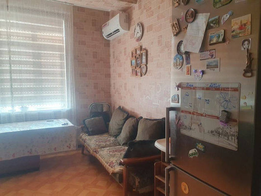 Uzbekistan Vila: Property Rent /Sale  乌兹别克斯坦公寓出售35 :  近机场-3房间6楼115平 155000