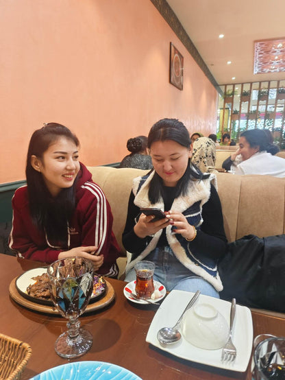 Find a Uzbekistan girlfriend: 乌兹别克斯坦女孩交友