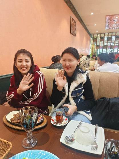 Find a Uzbekistan girlfriend: 乌兹别克斯坦女孩交友