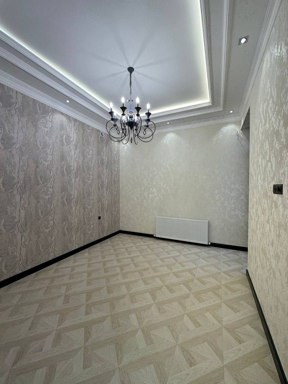 Uzbekistan Vila: Property Rent /Sale  乌兹别克斯坦公寓出售60: Yakkasaray 5房间 380000$