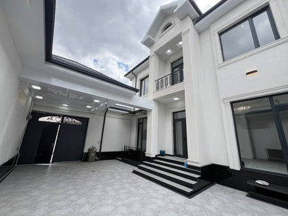 Uzbekistan Vila: Property Rent /Sale  乌兹别克斯坦公寓出售70: Yunusabad 6房间 270000$