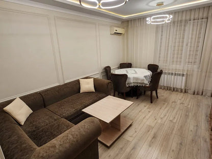 Uzbekistan Vila: Property Rent /Sale  乌兹别克斯坦公寓出租130: Mirabad 1100$