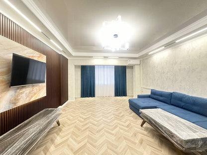 Uzbekistan Vila: Property Rent /Sale  乌兹别克斯坦公寓出售153: Mirabad 135000$