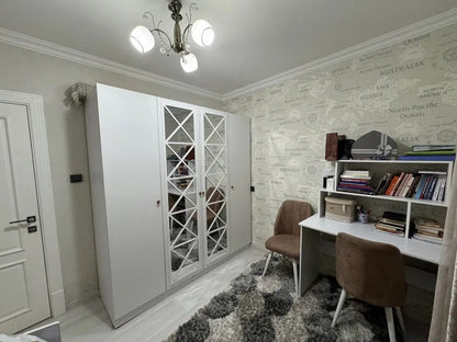 Uzbekistan Vila: Property Rent /Sale  乌兹别克斯坦公寓出租114: Mirabad 1300$