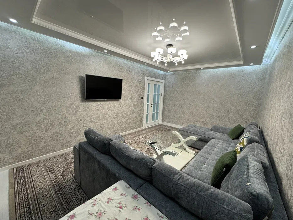 Uzbekistan Vila: Property Rent /Sale  乌兹别克斯坦公寓出租114: Mirabad 1300$