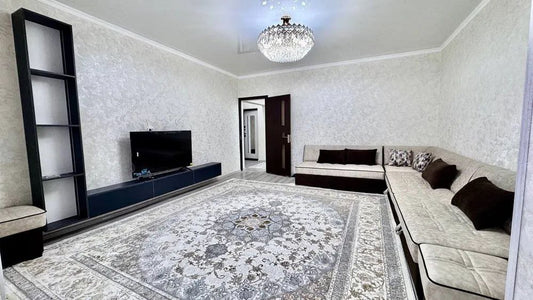 Uzbekistan Vila: Property Rent /Sale  乌兹别克斯坦公寓出售37 :  日本大使馆附近 3房间 155000$