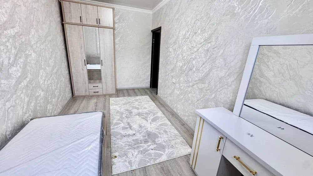 Uzbekistan Vila: Property Rent /Sale  乌兹别克斯坦公寓出售37 :  日本大使馆附近 3房间 155000$