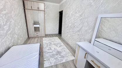 Uzbekistan Vila: Property Rent /Sale  乌兹别克斯坦公寓出售37 :  日本大使馆附近 3房间 155000$