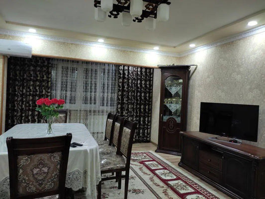 Uzbekistan Vila: Property Rent /Sale  乌兹别克斯坦公寓出售38 :  yakkasaroy 2房间 125000$