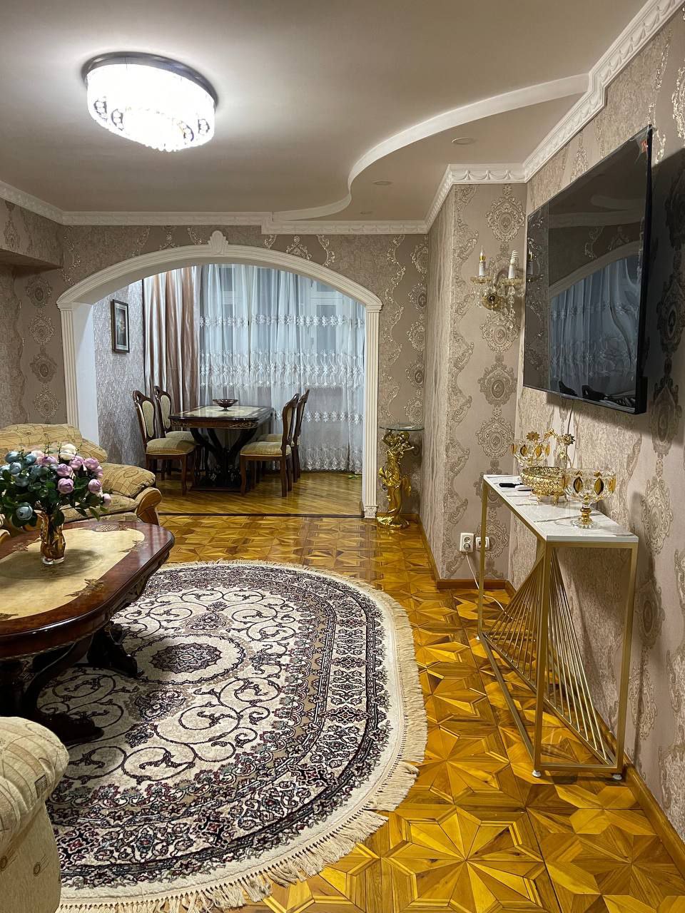 Uzbekistan Vila: Property Rent /Sale  乌兹别克斯坦公寓出租43 :  Mirabad 2房间 800$