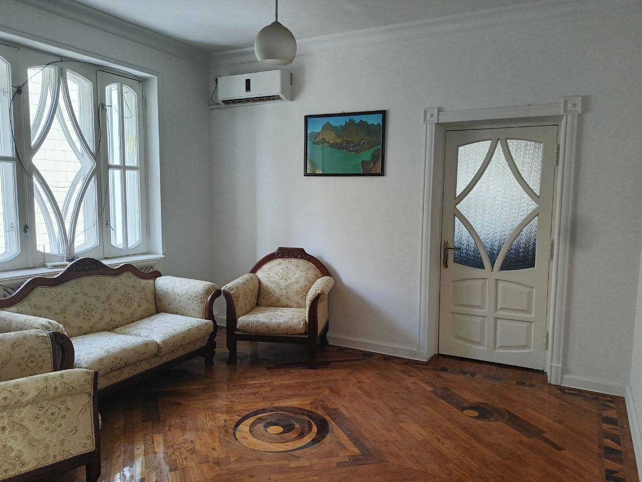 Uzbekistan Vila: Property Rent /Sale  乌兹别克斯坦公寓出租50: 2000$