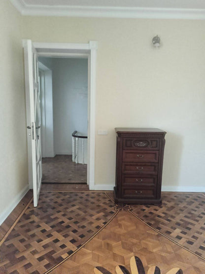Uzbekistan Vila: Property Rent /Sale  乌兹别克斯坦公寓出租50: 2000$