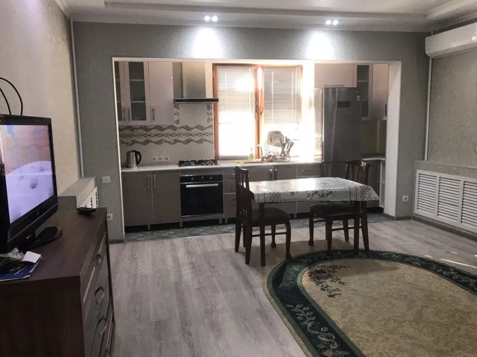 Uzbekistan Vila: Property Rent /Sale  乌兹别克斯坦公寓出售73: mirabad , aura hotel 旁边
