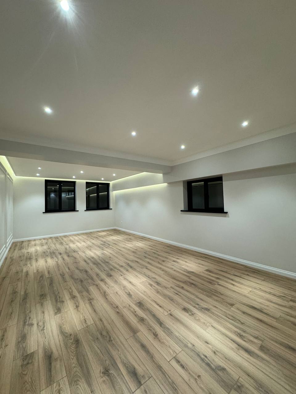 Uzbekistan Vila: Property Rent /Sale  乌兹别克斯坦公寓出售68: Yunusabad 6房间 310000$