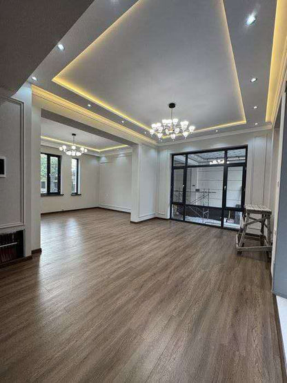 Uzbekistan Vila: Property Rent /Sale  乌兹别克斯坦公寓出售71:房屋面积：437平方 房间数：6间 卫生间：4个 层数：三层+1带地下室
