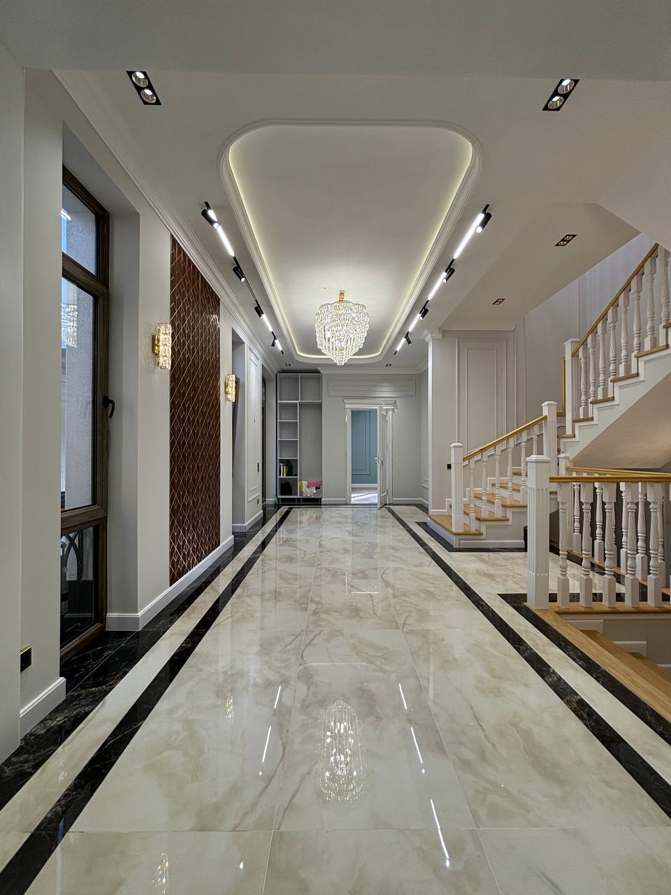 Uzbekistan Vila: Property Rent /Sale  乌兹别克斯坦公寓出售75: Yunusabad 5房间 240000$