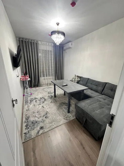 Uzbekistan Vila: Property Rent /Sale  乌兹别克斯坦公寓出售76: mirabad 400$
