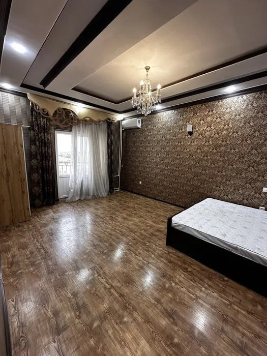 Uzbekistan Vila: Property Rent /Sale  乌兹别克斯坦公寓出租79: mirabad 机场旁边