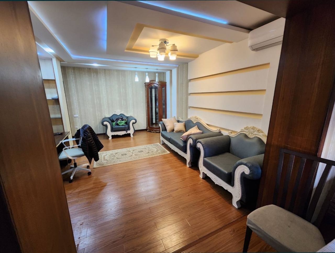 Uzbekistan Vila: Property Rent /Sale  乌兹别克斯坦公寓出租102: Mirabad 1000$