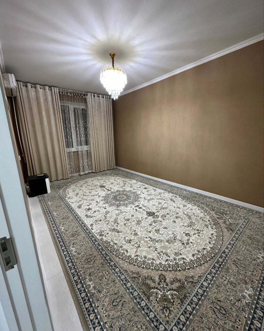 Uzbekistan Vila: Property Rent /Sale  乌兹别克斯坦公寓出租84: Chilanzar 650$