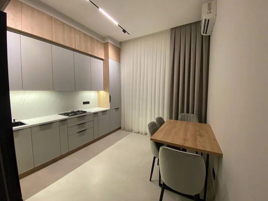Uzbekistan Vila: Property Rent /Sale  乌兹别克斯坦公寓出租107: Yakkasaray 1400$