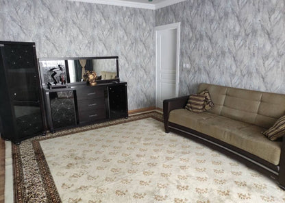 Uzbekistan Vila: Property Rent /Sale  乌兹别克斯坦公寓出租96: Mirabad 1000$