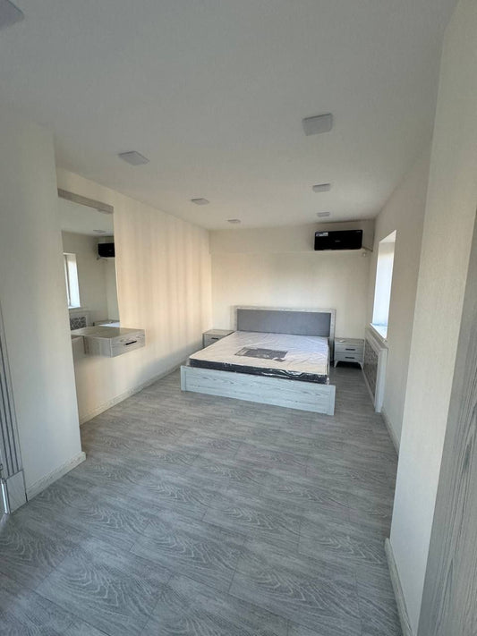 Uzbekistan Vila: Property Rent /Sale  乌兹别克斯坦公寓出租97: Yakkasaray 1000$