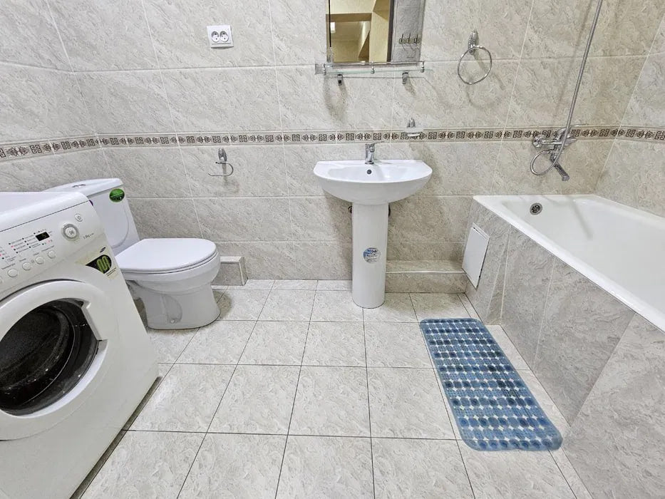 Uzbekistan Vila: Property Rent /Sale  乌兹别克斯坦公寓出租128: Mirabad 700$