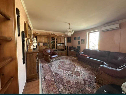 Uzbekistan Vila: Property Rent /Sale  乌兹别克斯坦公寓出租101: Mirabad 3000$