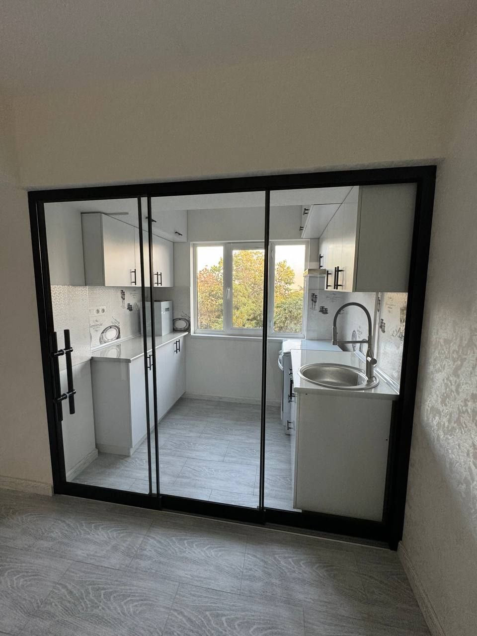 Uzbekistan Vila: Property Rent /Sale  乌兹别克斯坦公寓出租106: Yakkasaray 1000$