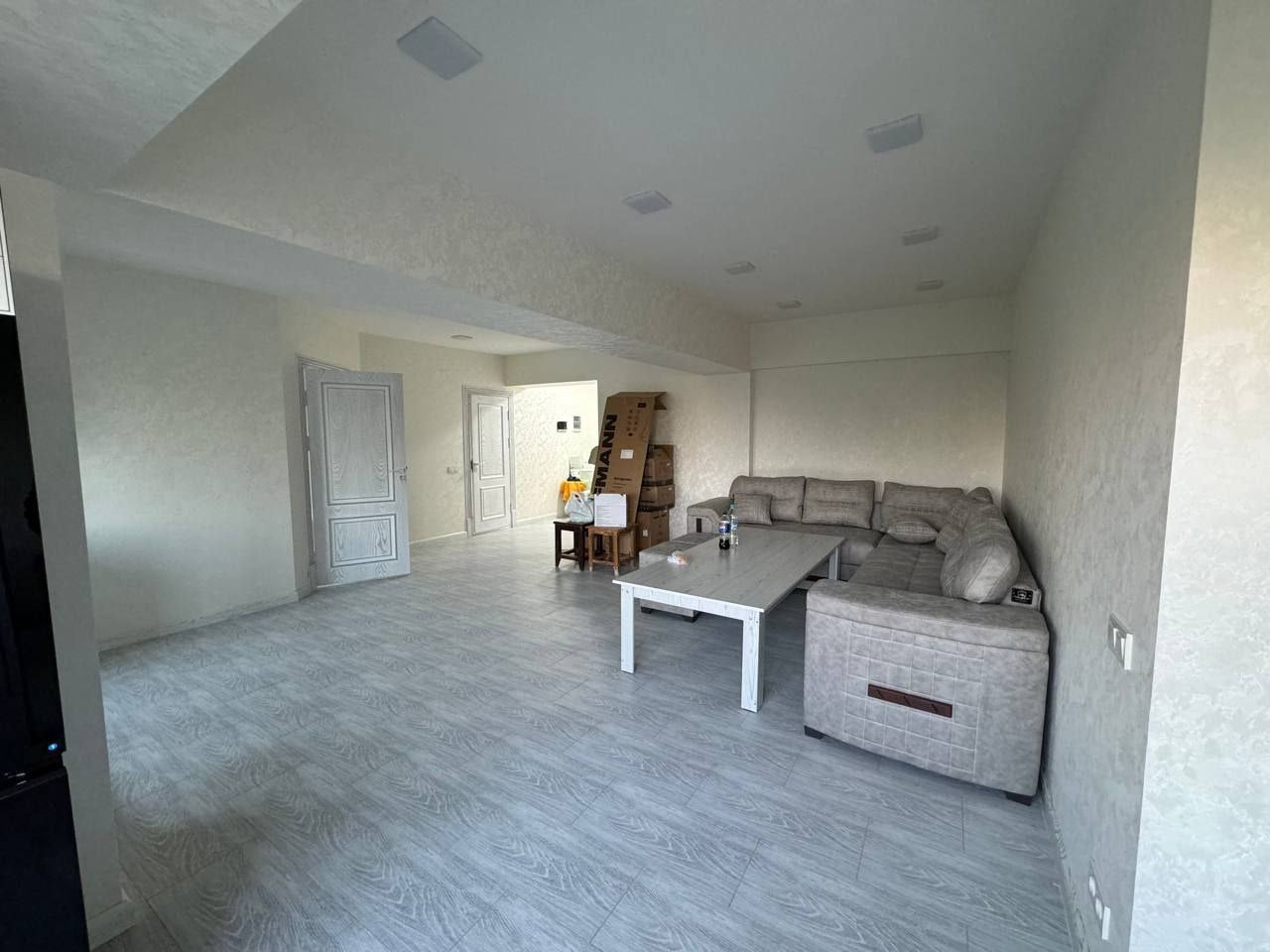 Uzbekistan Vila: Property Rent /Sale  乌兹别克斯坦公寓出租106: Yakkasaray 1000$