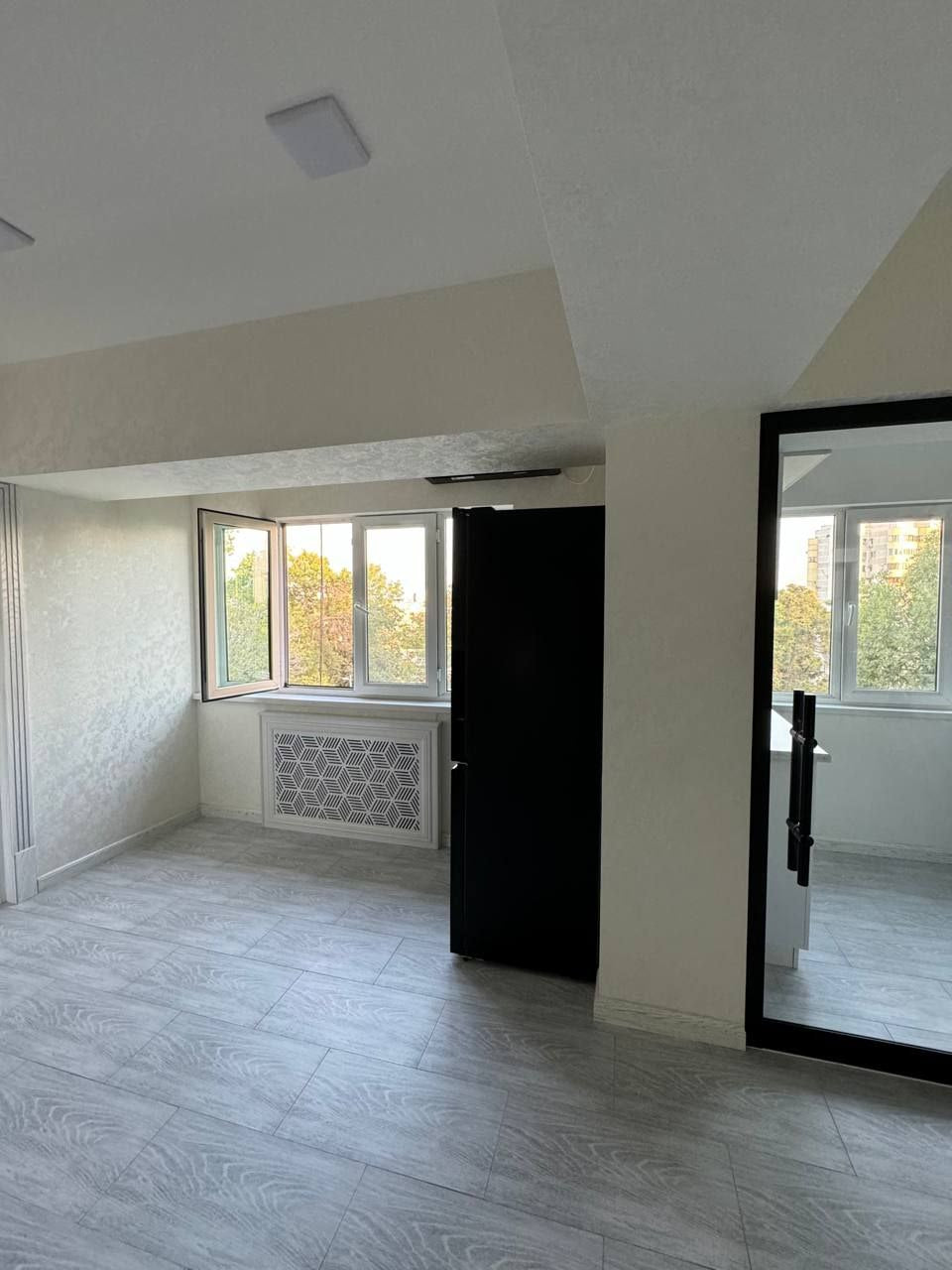 Uzbekistan Vila: Property Rent /Sale  乌兹别克斯坦公寓出租106: Yakkasaray 1000$