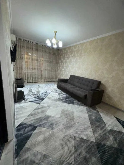Uzbekistan Vila: Property Rent /Sale  乌兹别克斯坦公寓出租111: Yakkasaray 500$