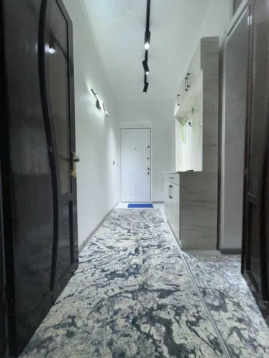 Uzbekistan Vila: Property Rent /Sale  乌兹别克斯坦公寓出租111: Yakkasaray 500$