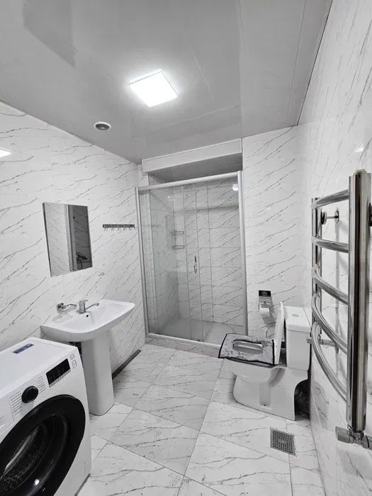 Uzbekistan Vila: Property Rent /Sale  乌兹别克斯坦公寓出租121: Yakkasaray 800$