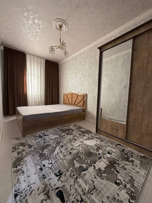 Uzbekistan Vila: Property Rent /Sale  乌兹别克斯坦公寓出租129: Yunusabad 800$