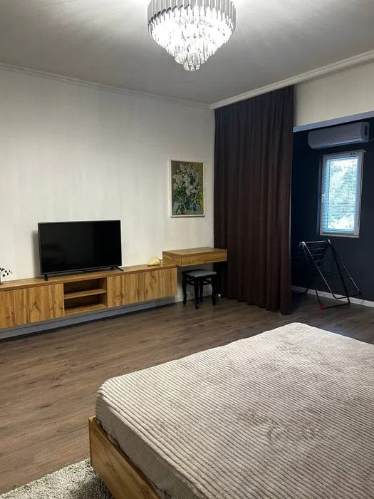 Uzbekistan Vila: Property Rent /Sale  乌兹别克斯坦公寓出租136： mirabad