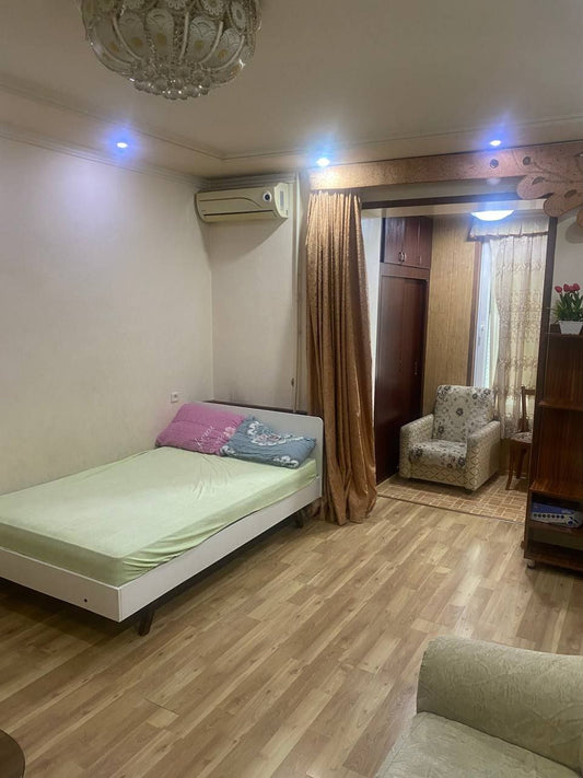 Uzbekistan Vila: Property Rent /Sale  乌兹别克斯坦公寓出租139：Yakkasaray 400$
