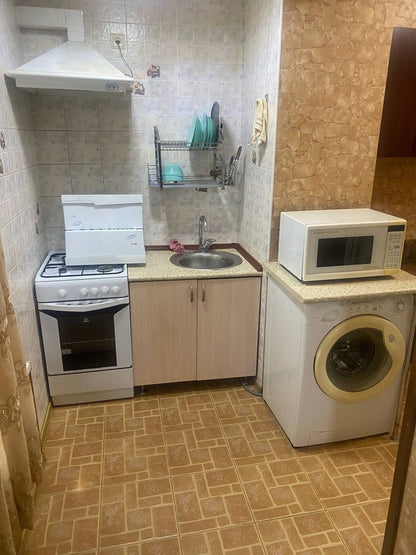 Uzbekistan Vila: Property Rent /Sale  乌兹别克斯坦公寓出租139：Yakkasaray 400$